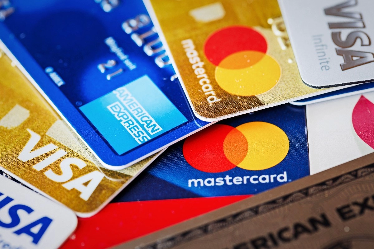 Šveđani će u kriznim situacijama osnovne stvari karticom moći kupovati i bez interneta